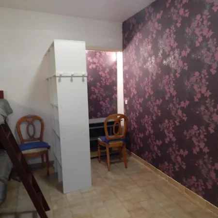 25 F Mistral 1 Er G *
